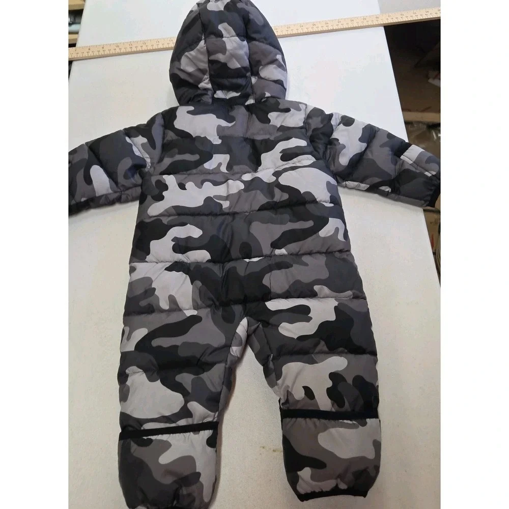 Michael Kors Baby Snowsuit 0-6M Gray Black Camo Hooded Puffer‎ Bunting Warm